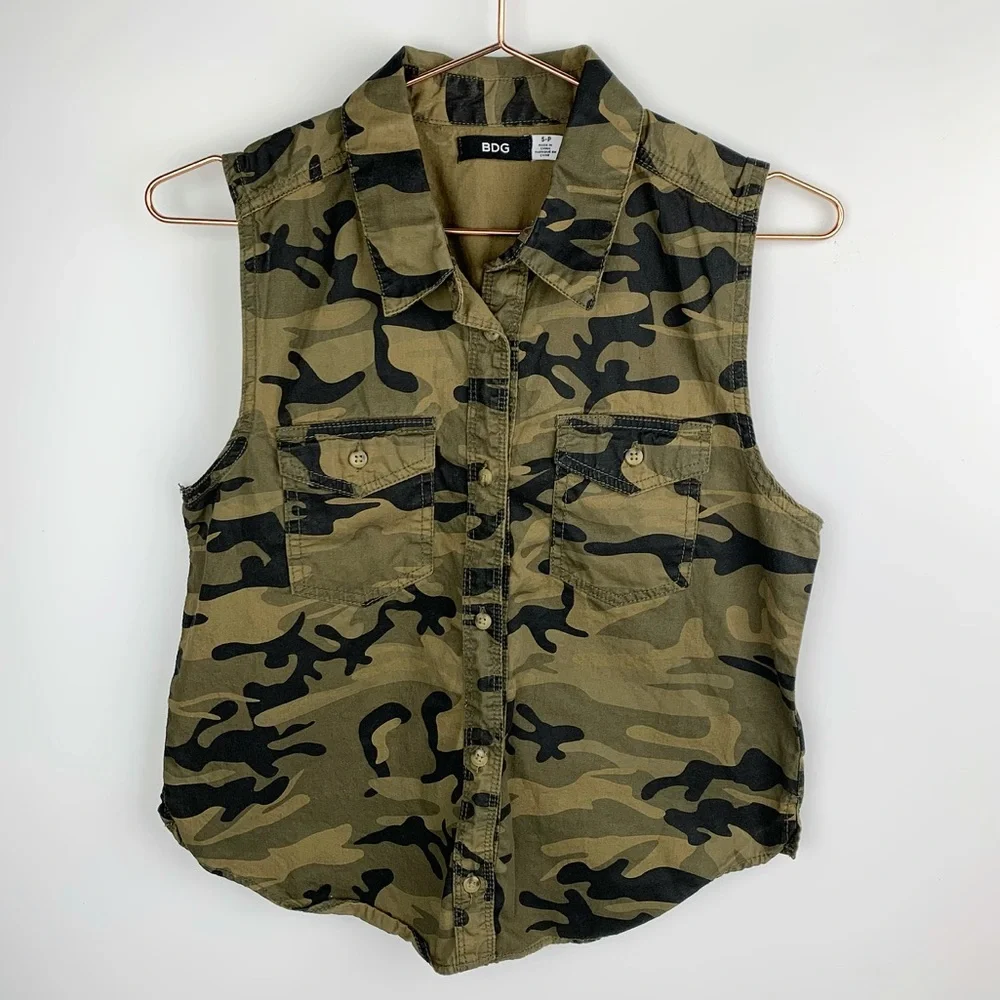 BDG Urban‎ Outfitters Camouflage Vest